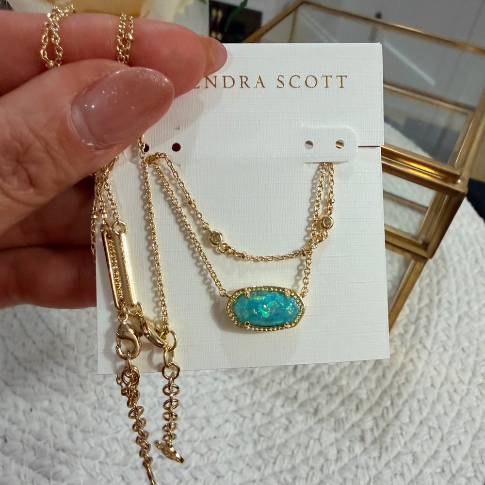 Kendra Scott Elisa Gold Short Pendant Necklace Periwinkle Lab Grown Opal - NEW! - Picture 5 of 5